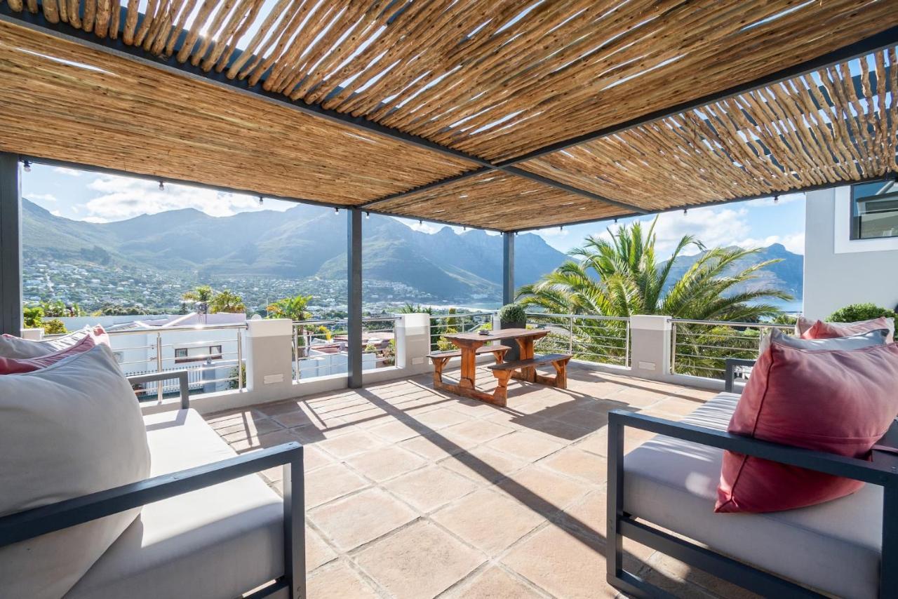 Hout & About Guest House Hout Bay Exterior foto