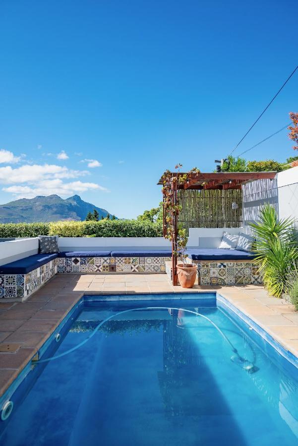 Hout & About Guest House Hout Bay Exterior foto